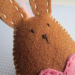 Handmade Felt Bunny Decora..