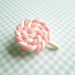 Marshmallow Swirl Lollipop..